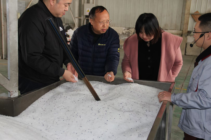 三门峡市陕州区水利局张局长,自来水公司赵总经理等人莅临陕西SBOBET利记官网实业公司考察指导工作 三门峡市陕州区水利局张局长,自来水公司赵总经理等人莅临陕西SBOBET利记官网实业公司考察指导工作